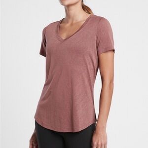 ATHLETA Breezy V-Neck Tee - Hearth Rose Women’s XL